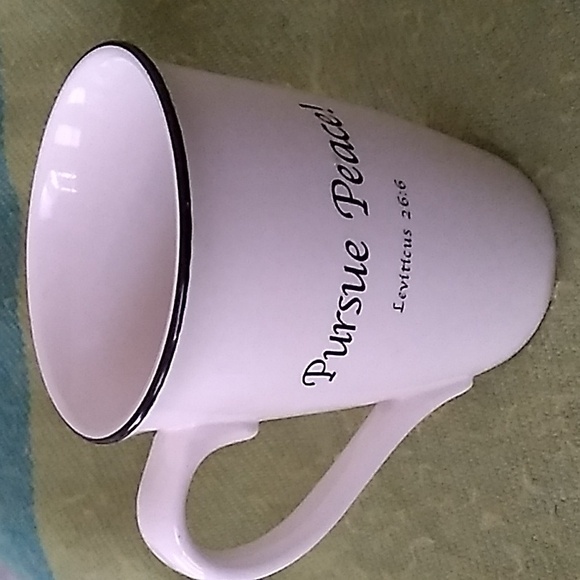 Vintage Feed on the Word Coffee/Tea Mugs - Picture 8 of 13